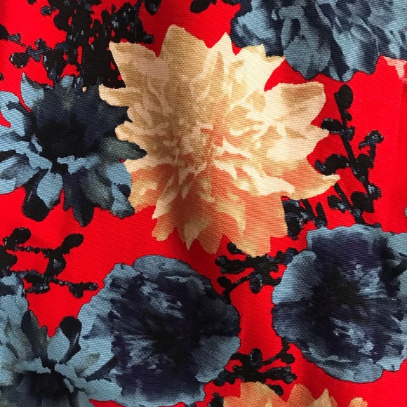 SOLD❤️Talbot Red Floral Pencil Skirt Knee Length - Picture 4 of 8